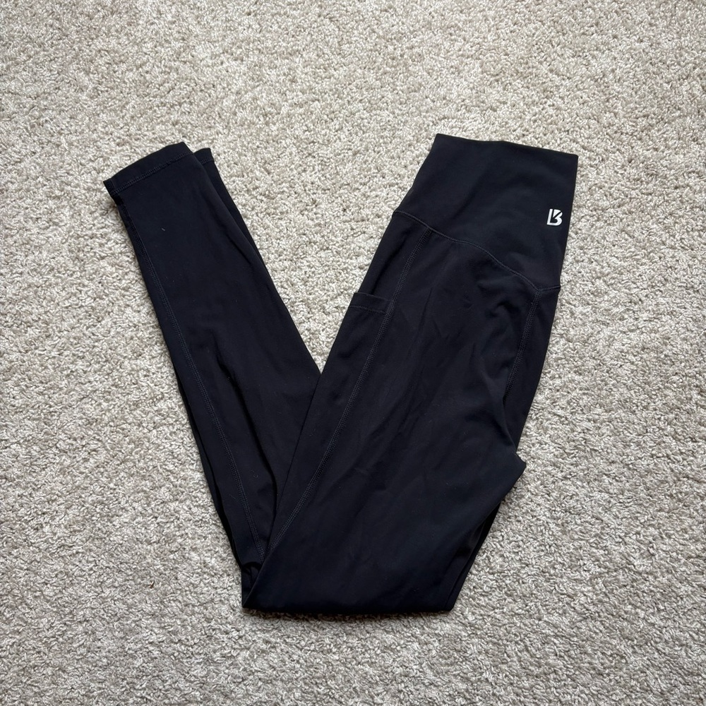 BuffBunny Black High-Waist Leggings with Side Pocket